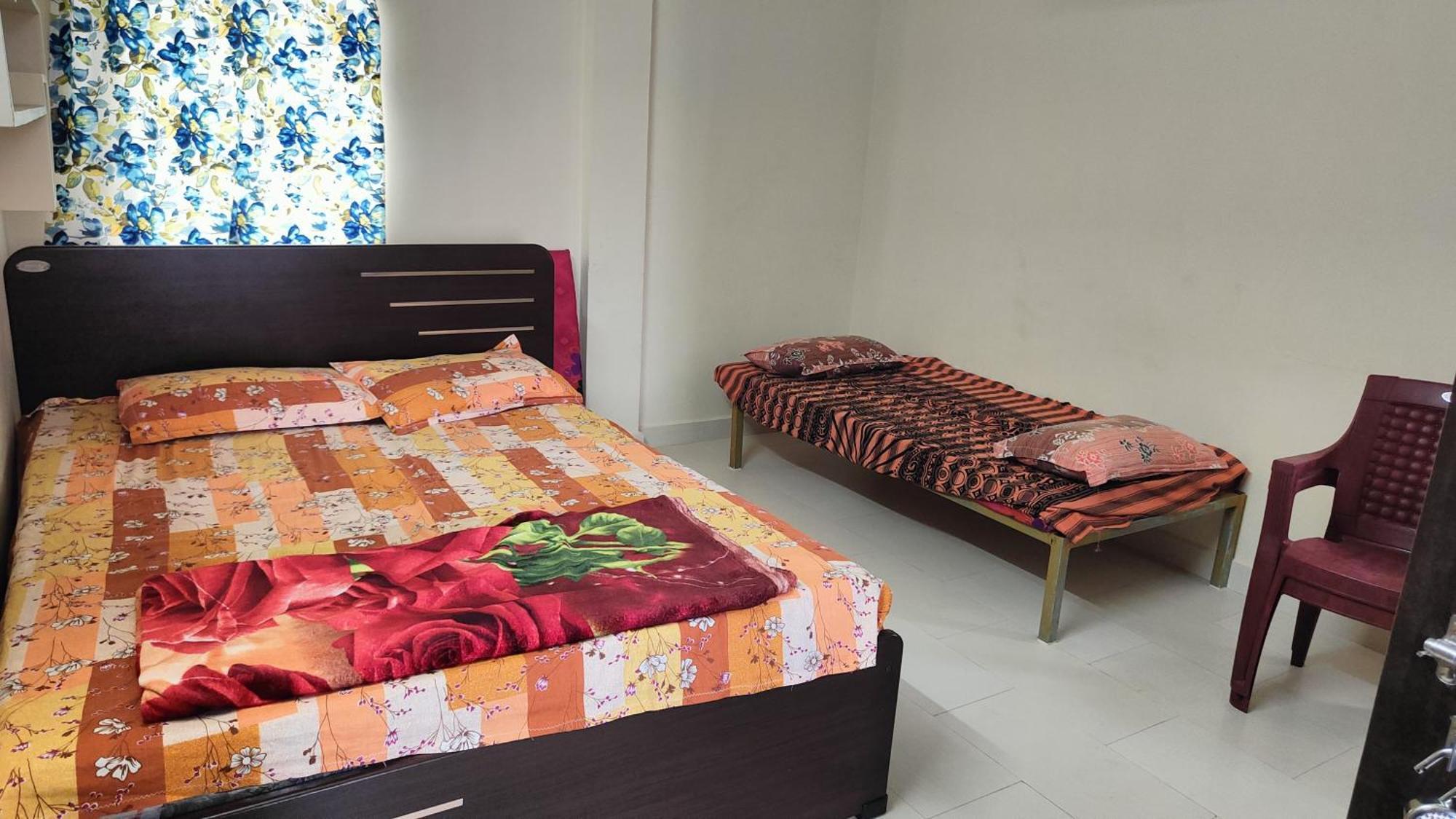 Guru Datta Residency Pithapuram Buitenkant foto